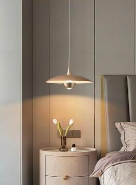 轻奢意式飞碟吊灯约简代灯饰创意艺术餐厅OGQ现床头宿服装店吊民