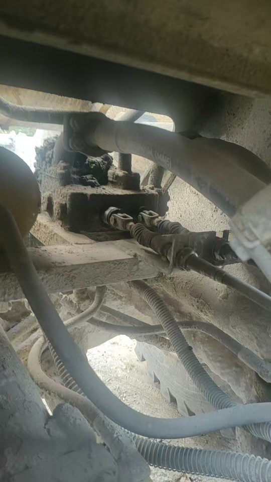 2月1日宜昌柳工50装载机网络拍卖公告