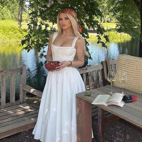 2025 Womens Summer New Socialite Style White Lace Square