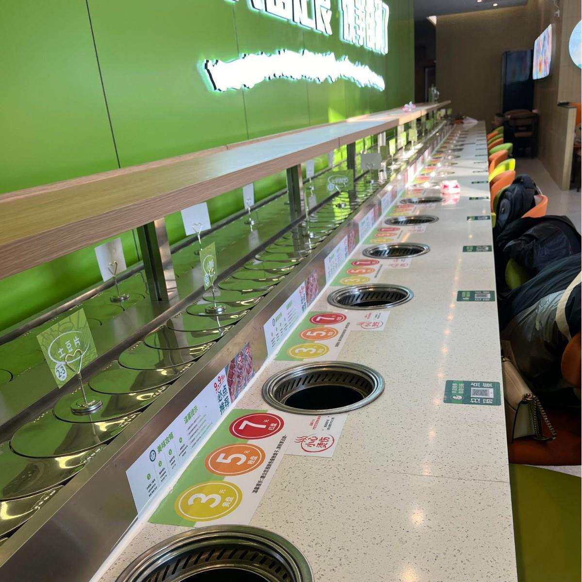 自助小火锅旋转台回转寿司设备 烤涮一体旋转设备