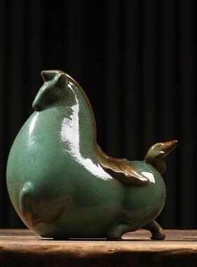 绿马动物摆件瓷器生肖可爱简约马办公室桌面装饰品书架柜子工艺品