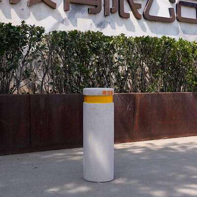 定制UHPC路桩混凝土挡车柱停车场警示柱学校商场景区公园路障