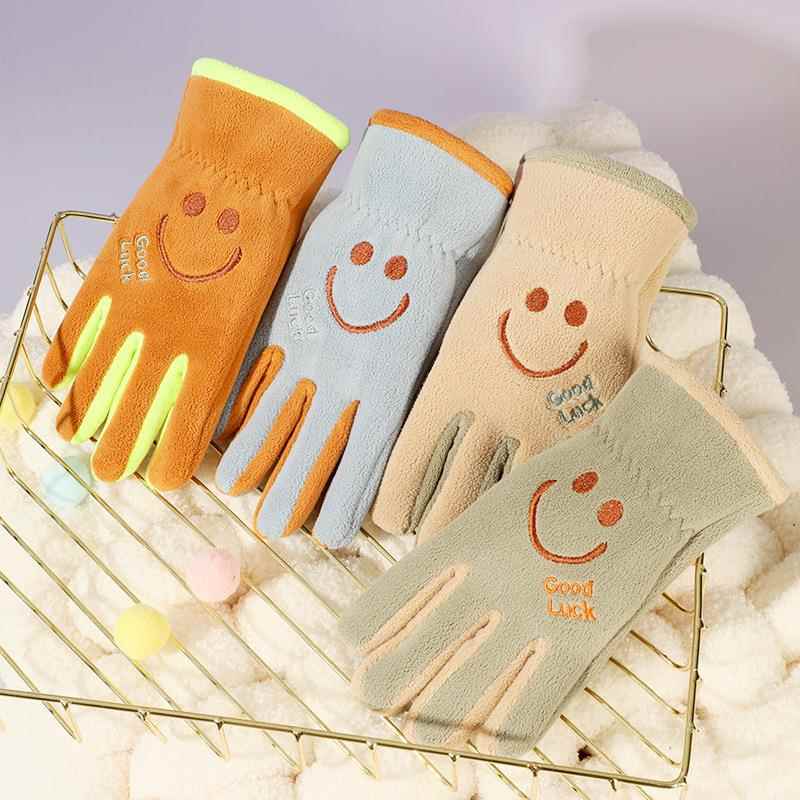 儿童手套一岁儿童手套女孩五指手套秋冬季可爱卡通男女学生奥粒绒