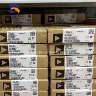 贴片QFN VCO振荡器 丝印H732 HMC732LC4BTR