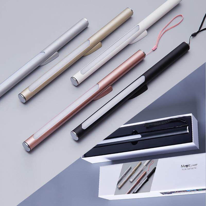 移动式LED护眼无频闪台灯可调光磁吸宿舍书桌无线充电内置电池