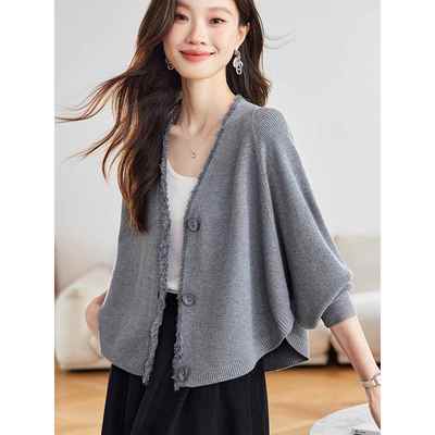 蝙蝠袖流苏针织开衫女2025新款春秋外搭披肩宽松短款上衣毛衣外套