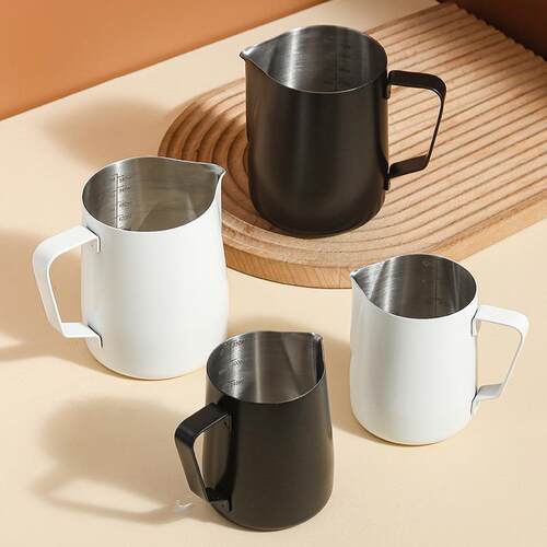 厂家尖嘴拉花缸加厚304不锈钢咖啡拉花杯带刻度黑白奶泡杯