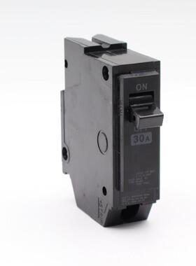 2P路器GE款THQLC ircuit breaker 151EAVA30A40A50A60A70A断80A90