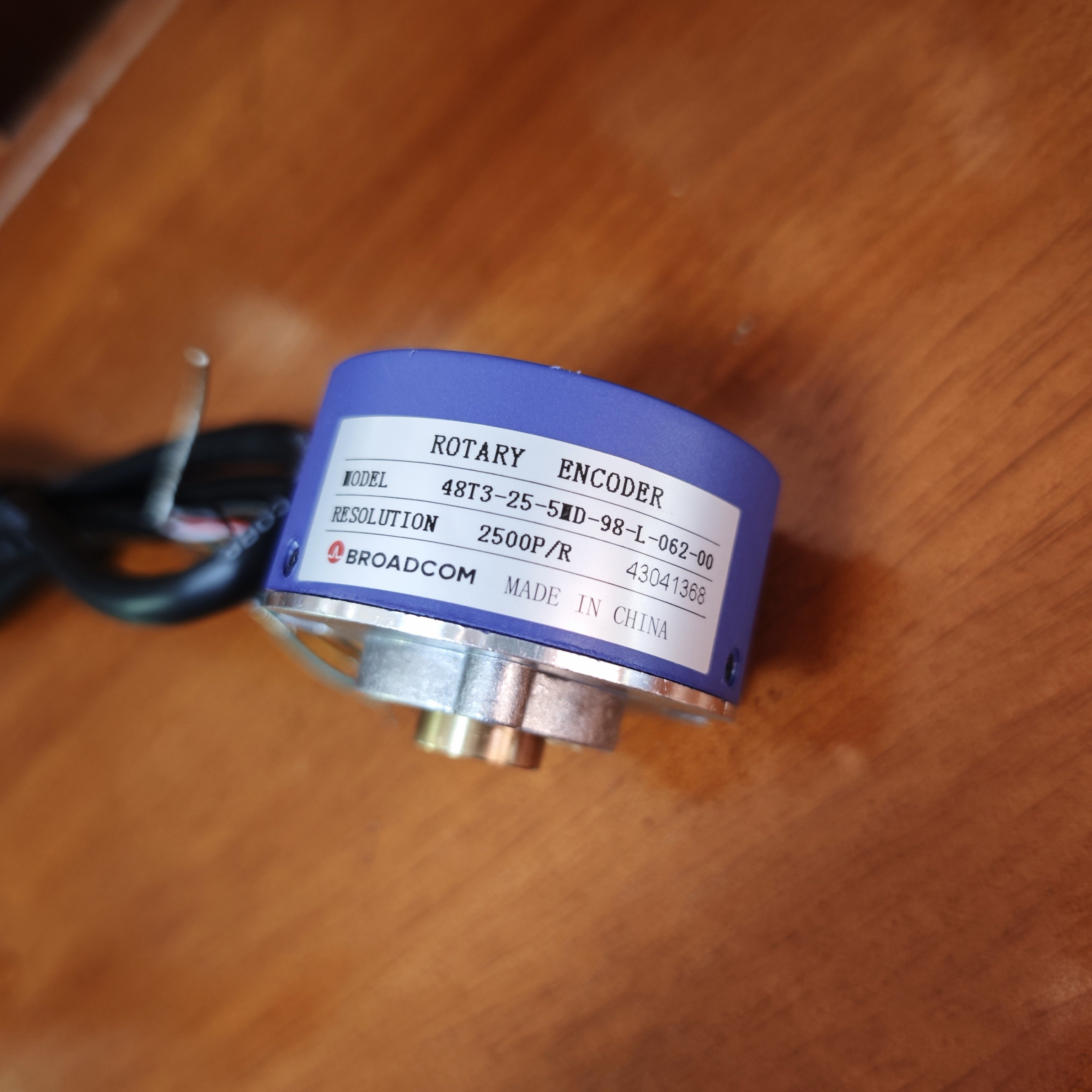 内密控编码器48T3-25-5MD-98-L-062-00　