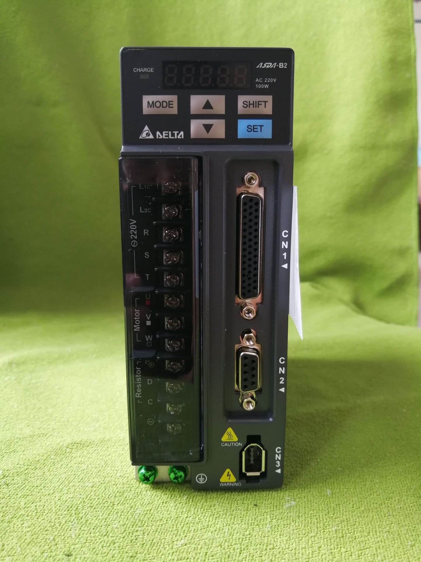 台达伺服  伺服驱动器 --0421- --1521-