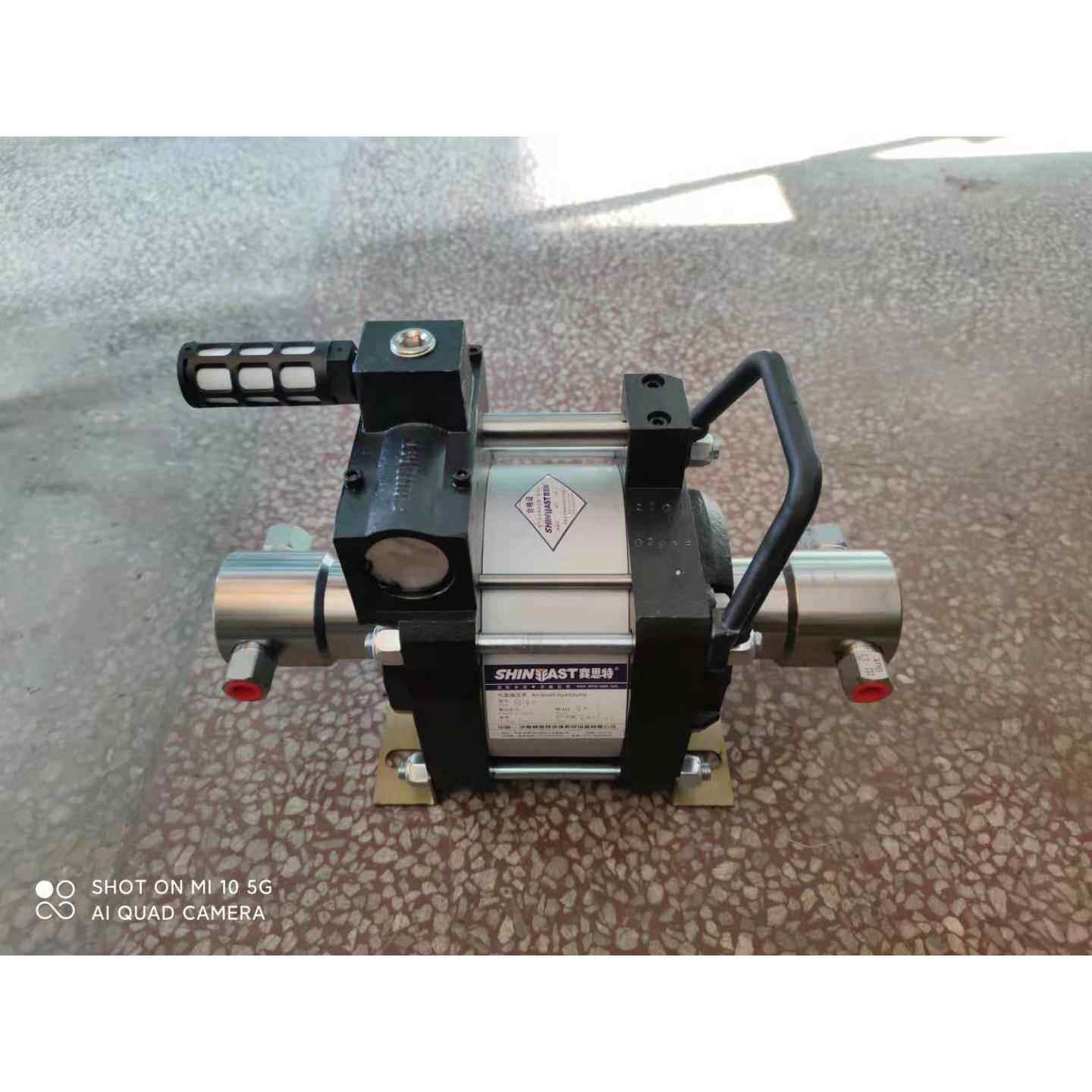 赛思特气液增压设备22.4.8MPa GD28气动双作用泵224Bar224公斤