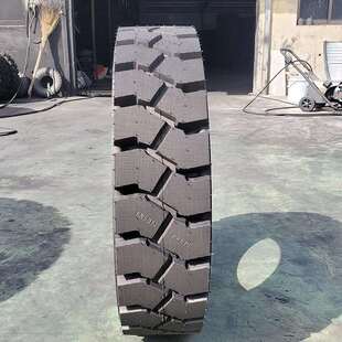 叉车轮胎 15叉车充气5前后轮实心加深花纹工业轮胎 825