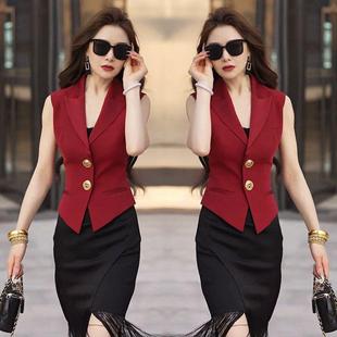 收腰西服西装 高级感气场时髦轻熟风马甲港风复古显白红色砍袖 无袖