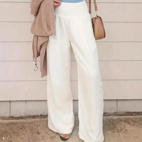 Wide leg pants with diagonal pockets and pleated pants