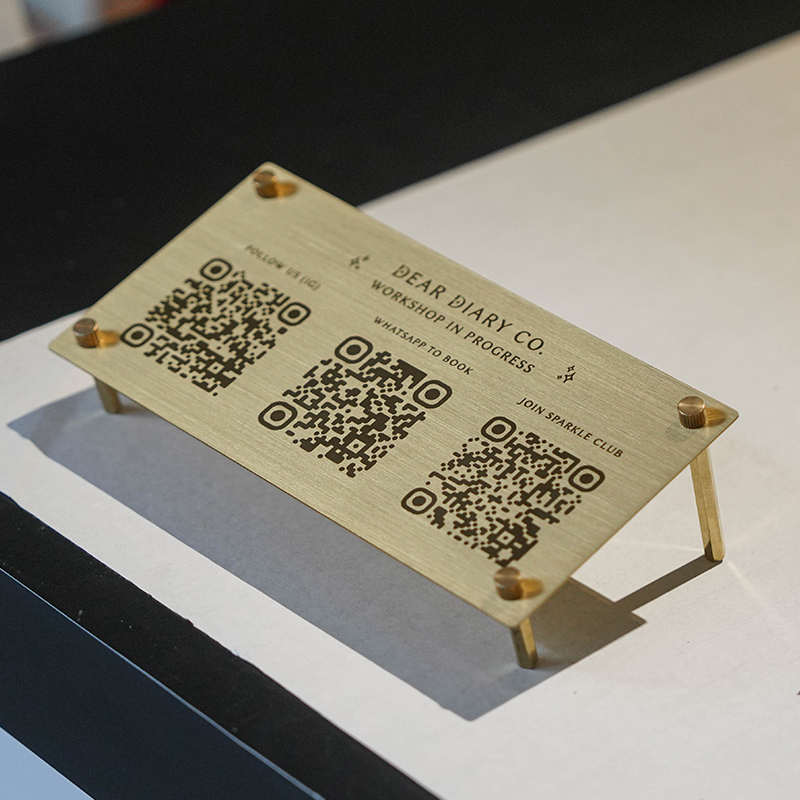 创意黄铜收钱牌定制轻奢二维码三合一收付款展示牌qrcode立牌摆台