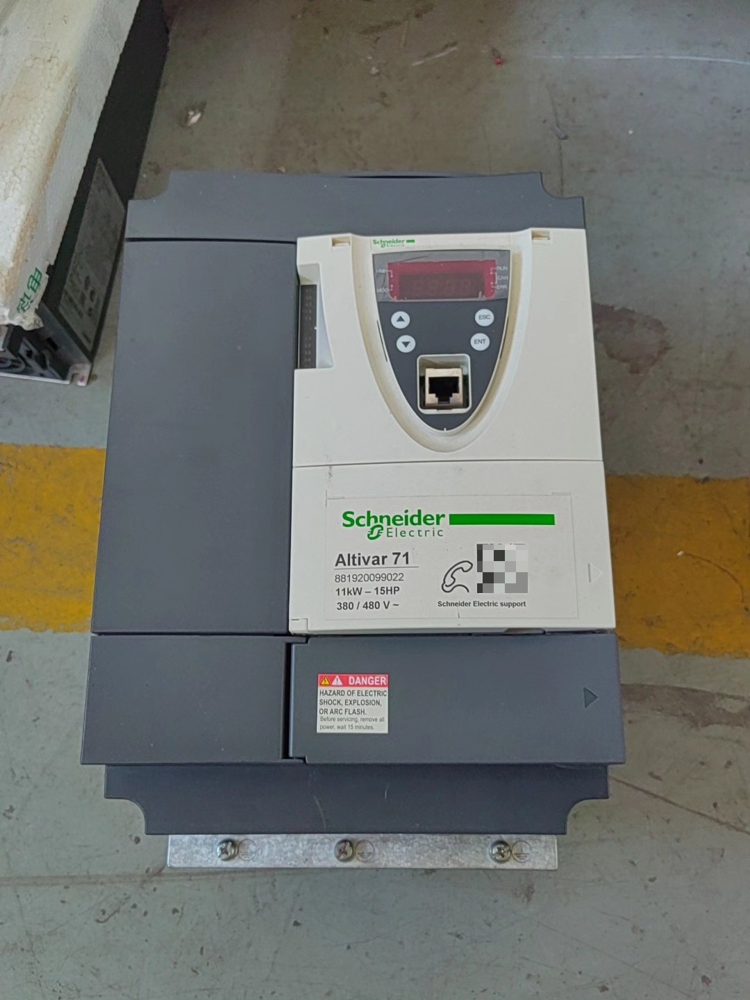 拆机施耐德ATV71HD11N4Z 11KW变频器一台 功能