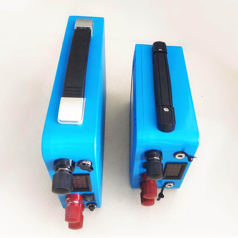 12vv2412V24V蓝强起电塑料外壳户便携外式应急源启动移动防水盒蓝