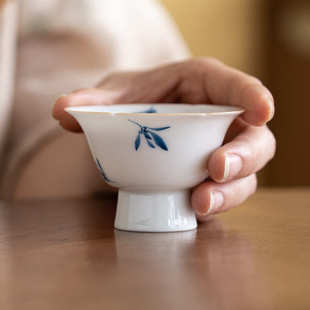 陶瓷青花家用小手绘茶杯主人杯单杯功夫茶具高足品茗杯喝茶兰花