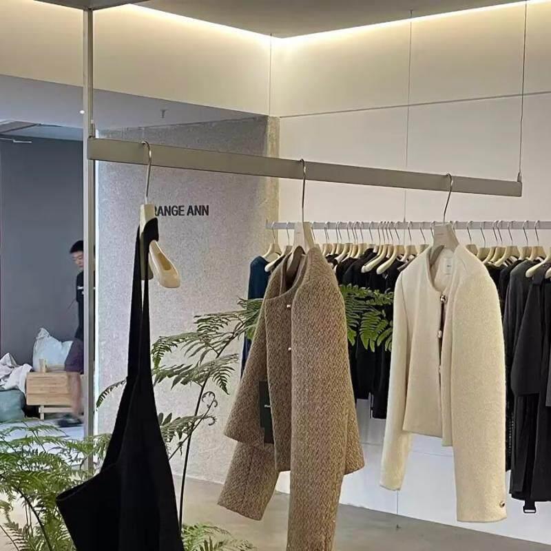 服装店上墙展示架不锈钢拉丝黑色悬挂衣架钢丝吊顶货架女装陈列架