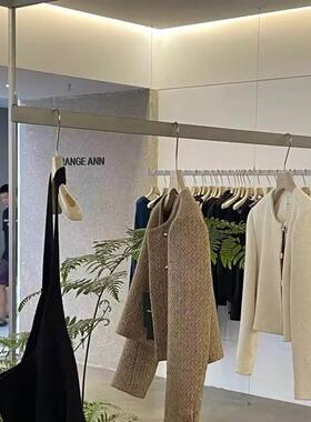 服装店上墙展示架不锈钢拉丝黑色悬挂衣架钢丝吊顶货架女装陈列架