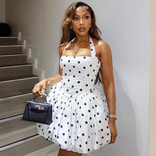 欧美风ins外贸黑白印花女装 短连衣裙潮 波点收腰褶皱A字裙挂脖无袖