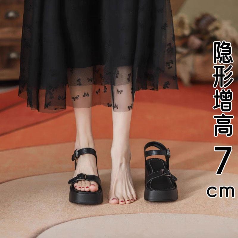香港真皮厚底凉鞋女夏季2025新款外穿配裙子松糕增高一字带罗马鞋