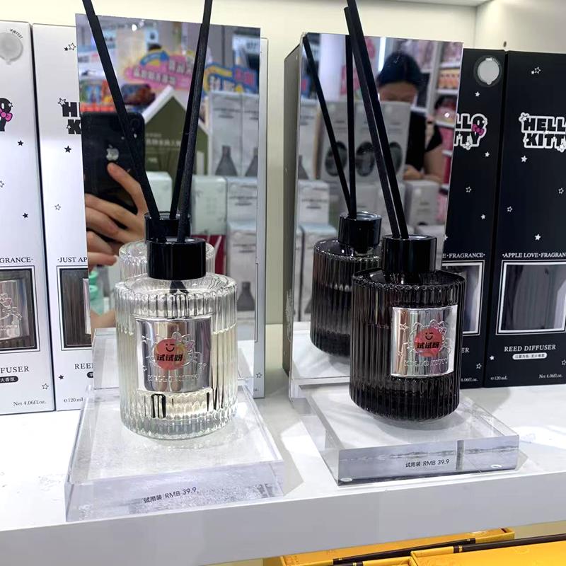 MINISO名创优品凯蒂猫黑