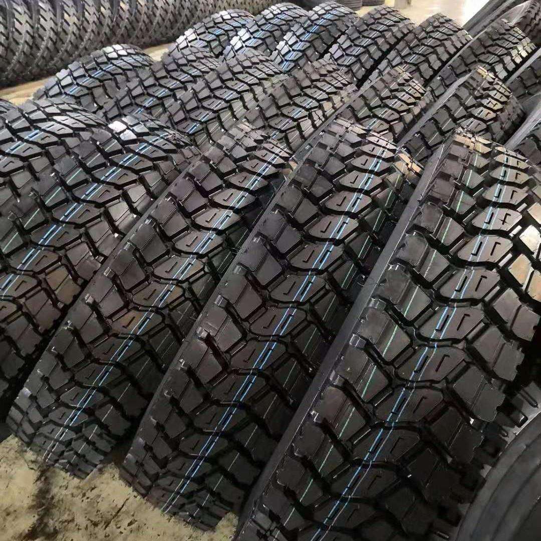 矿山钢丝胎1200R20 1100R20轮胎 卡车货车加重加强轮胎