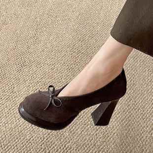 棕色复古蝴蝶结粗跟高跟鞋女2026新款秋冬配裙子法式玛丽珍单鞋子