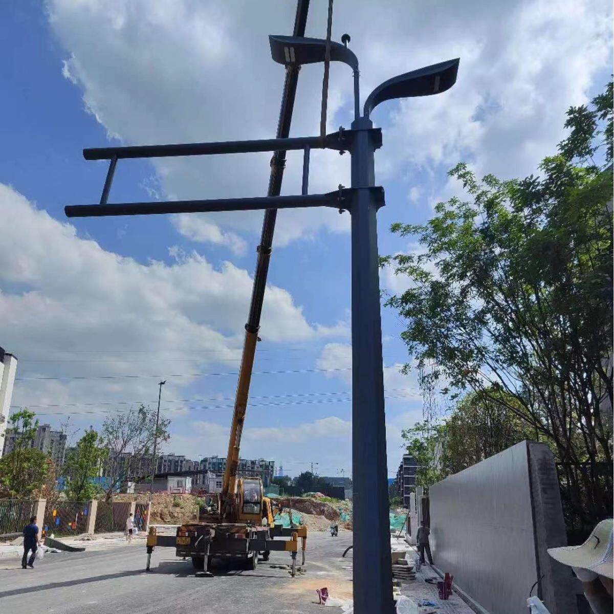 成都道路综合杆厂家交通照明灯杆智慧路灯信号灯杆八角棱杆LED