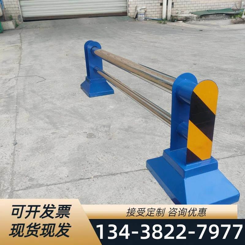 市政机非道路中央隔离栏人行道交通分流防撞墩安全防护不锈钢栏杆