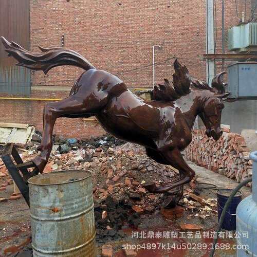 大型户外铜马雕塑阿波罗战车铜雕马拉车铸铜马踏飞燕雕塑景观厂家