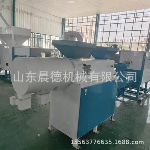 玉米脱皮制糁苞米磕皮破碴机 碴皮型磨面一体打碴机