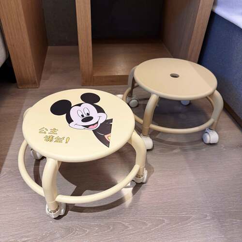 奶油风万向轮小凳子家用结实耐用小矮凳大人坐换鞋凳滑轮移动凳子