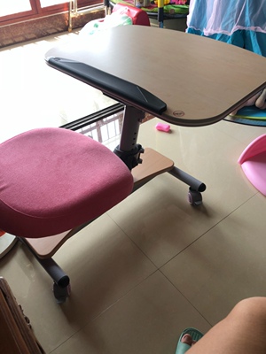 百科迪尔儿童学习桌椅怎么样?告诉大家真实内幕!