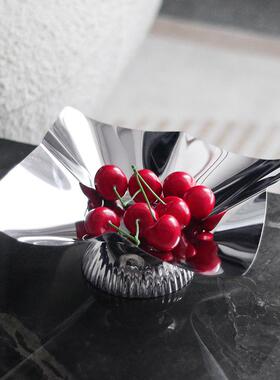 现代艺术不规矩金属果盘碟子摆件样板房酒店餐厅干果甜品盘装饰品