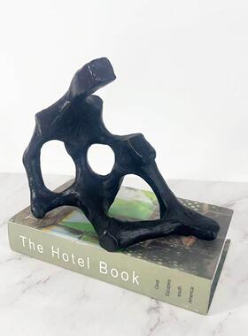 意式极简家居抽象造型人物小摆件样板间办公室书柜桌面装饰工艺品