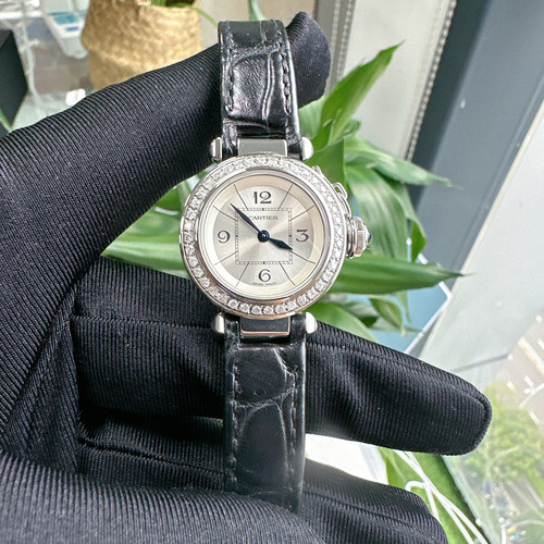 一口价98新卡地亚帕莎系列后镶钻小白盘石英女士手表瑞士腕表27mm