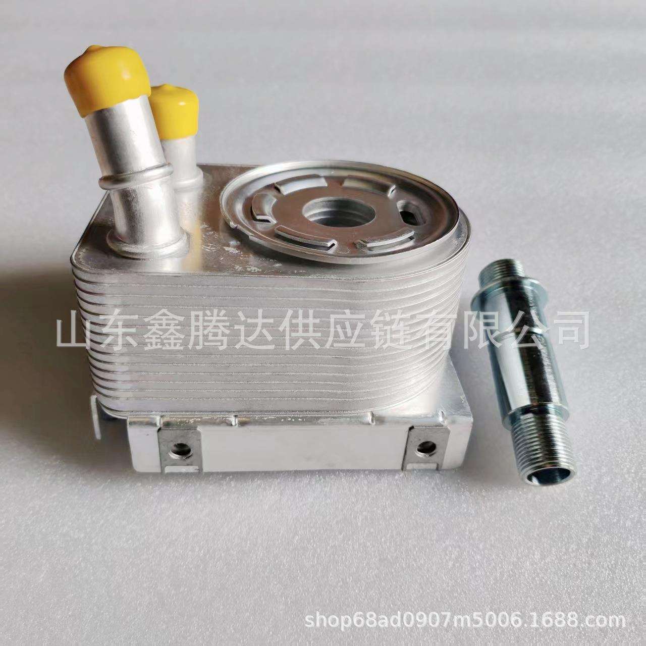 适用吉普自由光机油冷却器05047370AC 05048119AB 05048119AD