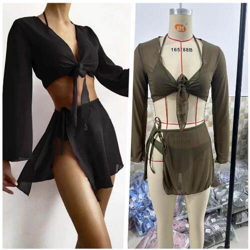 One size black long sleeved split triangle swimsuit