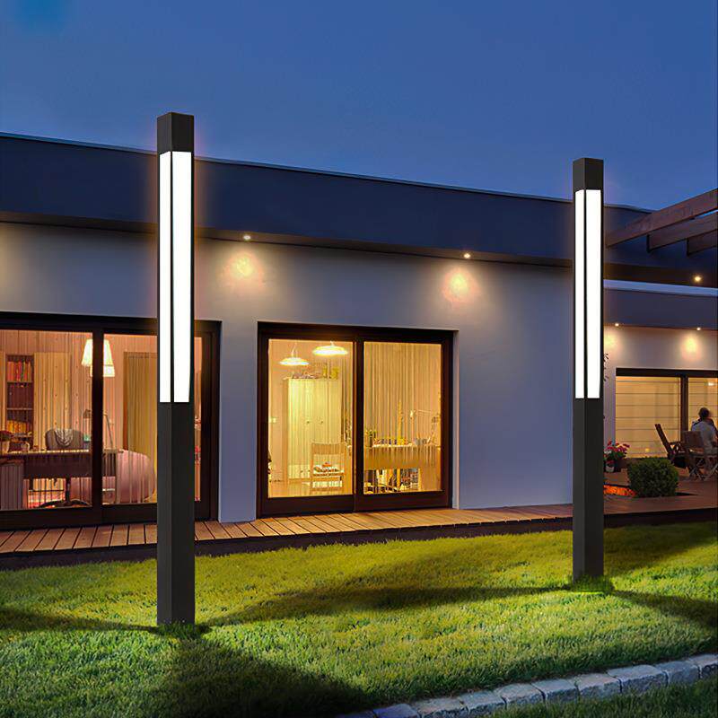 2025新款太阳能路灯别墅广场高杆灯户外庭院照明灯花园高端草坪灯