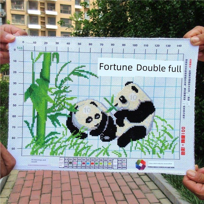 纯手工绣花挑花成品出售,福彩双全熊猫画动物新客厅小简易