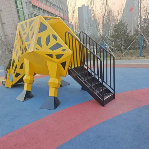 户外大型滑梯游乐设施小区公园不锈钢非标铁艺长颈鹿卡通滑梯厂家