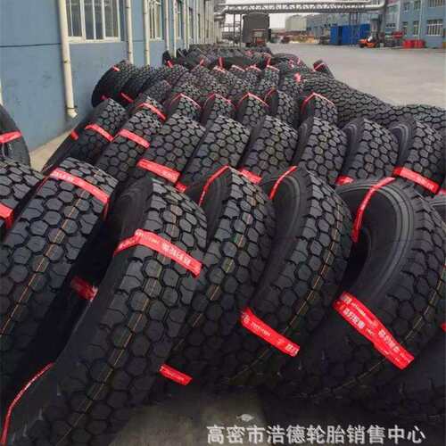 1200R20重载工程轮胎加厚胎体1000/1100R20货车钢丝轮胎厂家直销