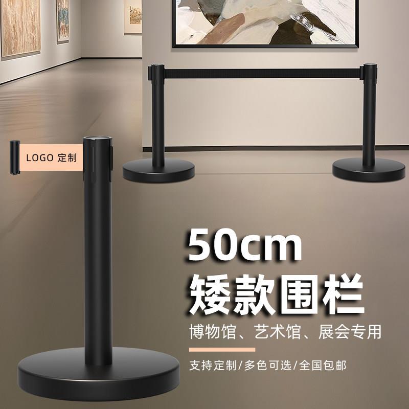 加厚排队护栏伸缩隔离带不锈钢金色黑色一米线栏杆铁皮底座矮围栏图片