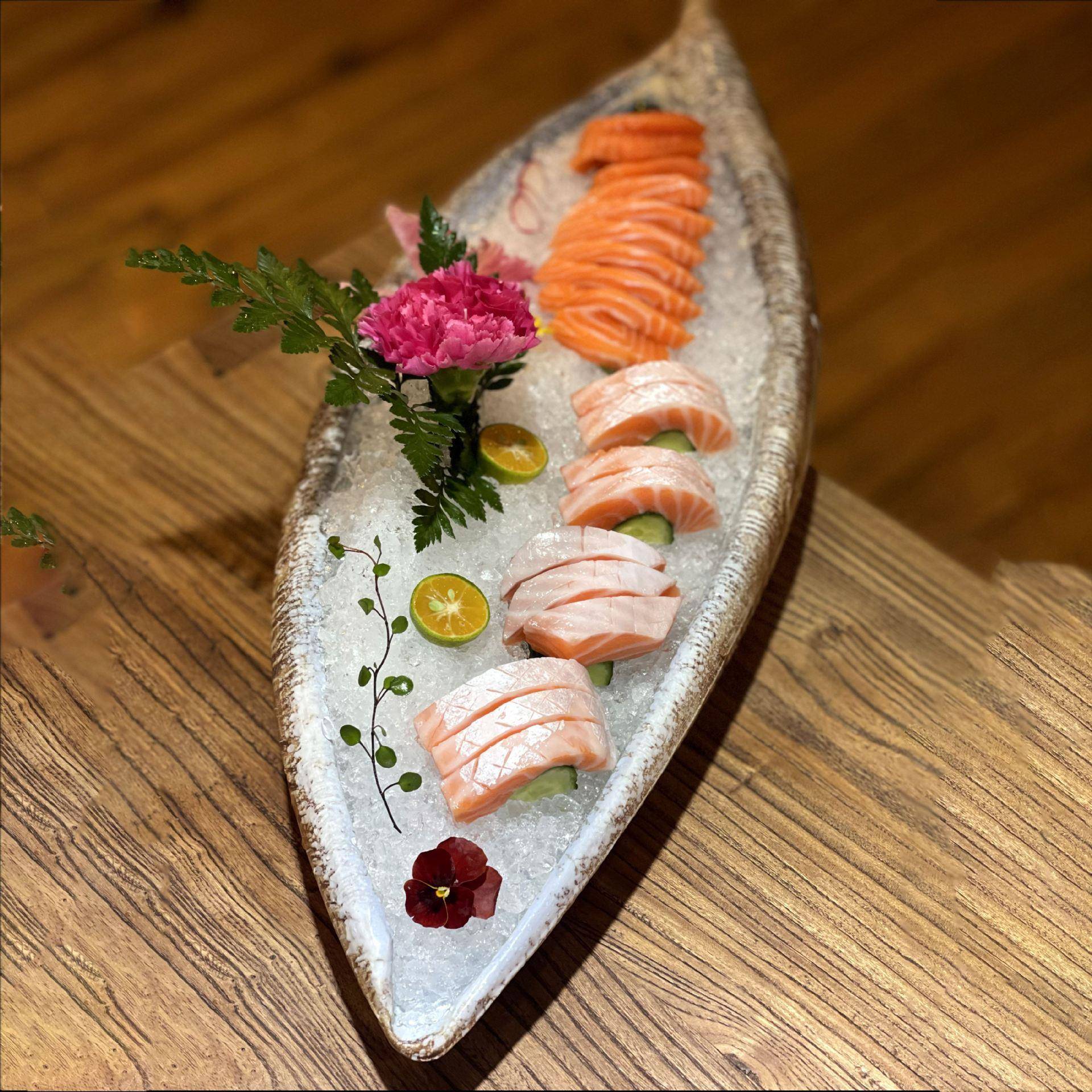 三文鱼刺身拼盘鱼生海鲜姿造盘大号刺身船酒店明档自助餐盘