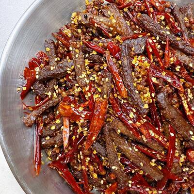 爆椒牛肉条自制现炒冷吃牛肉干麻辣牛肉香辣零食熟食即时小吃