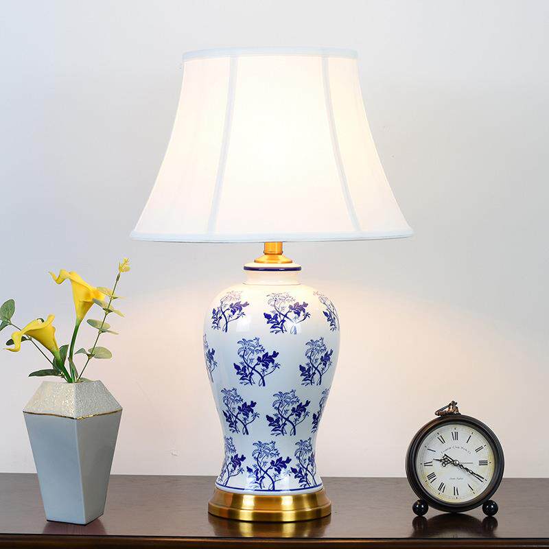 现代美式书房客厅卧室陶瓷台灯时尚简约LED灯源布艺灯罩陶瓷台灯