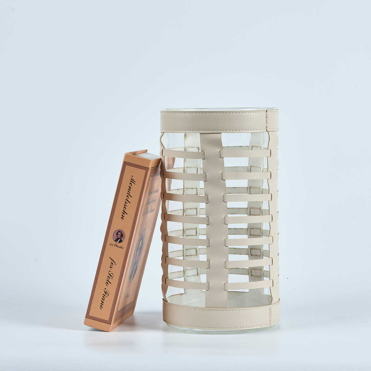 现代轻奢皮革玻璃条纹圆柱花器摆件客厅玄关餐桌样板房售楼处饰品,家居饰品,装饰摆件,淘宝优惠券,粉丝福利购,淘宝优惠卷