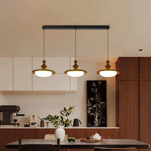 中古风三头实木岛台茶台灯2025新款 复古胡桃木色书房灯具餐厅吊灯